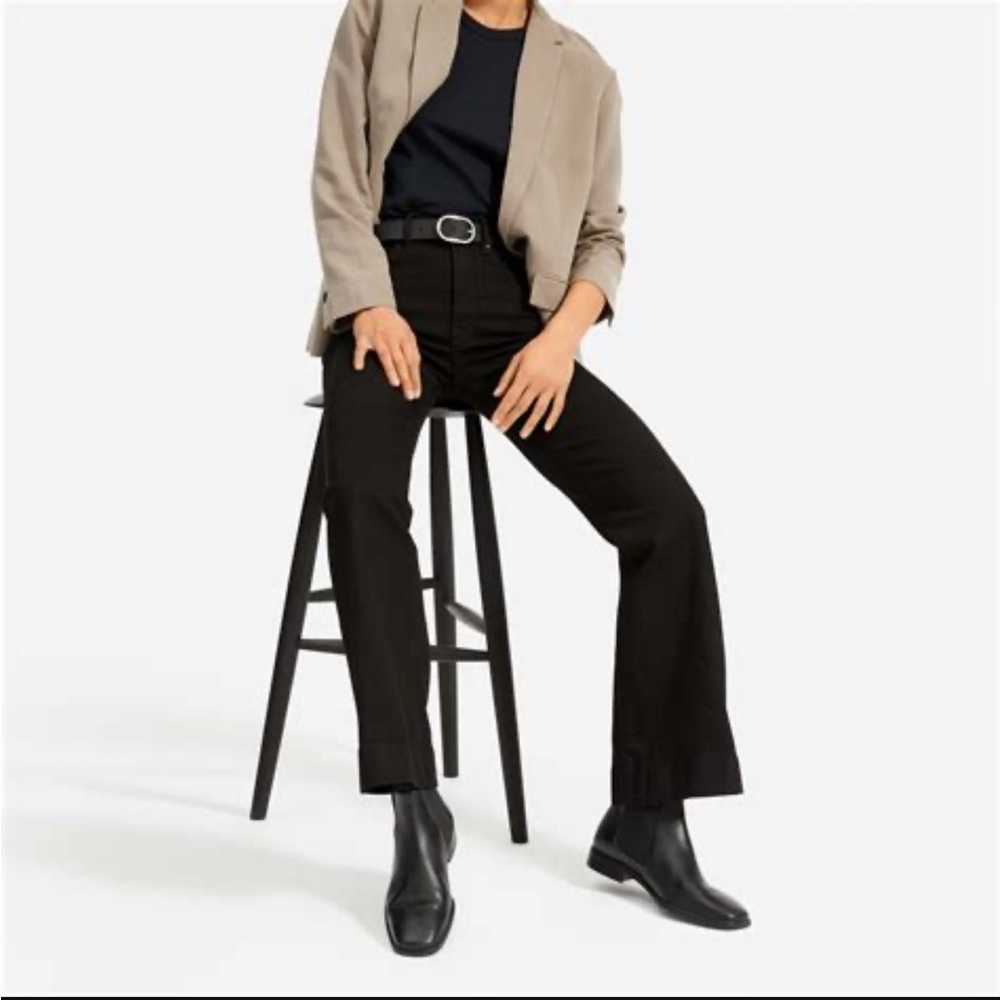 Everlane Modern Flare Jean in black